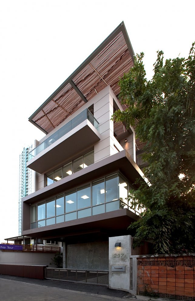 Chai Tour Office by amA Design Studio