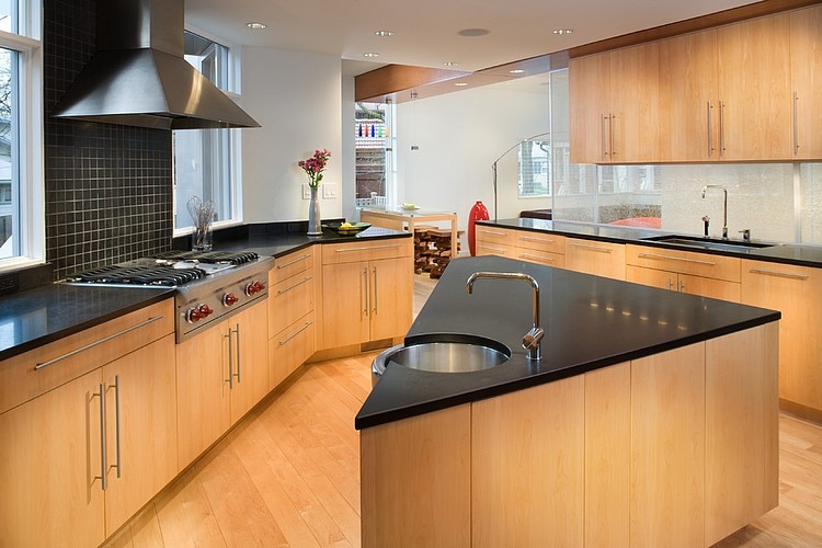 1725 Modern Transformation by Ben Ames AIA