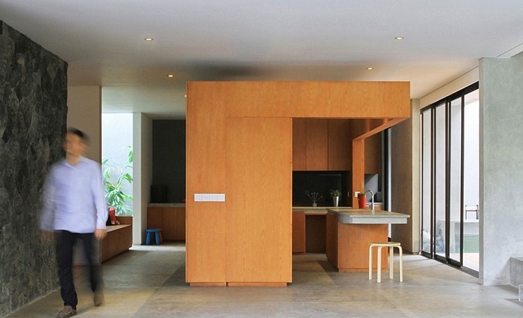 Lumber Shaped-Box House by Atelier Riri