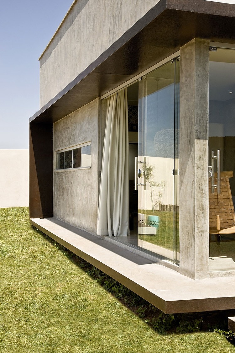 Box House by 1:1 arquitetura:design