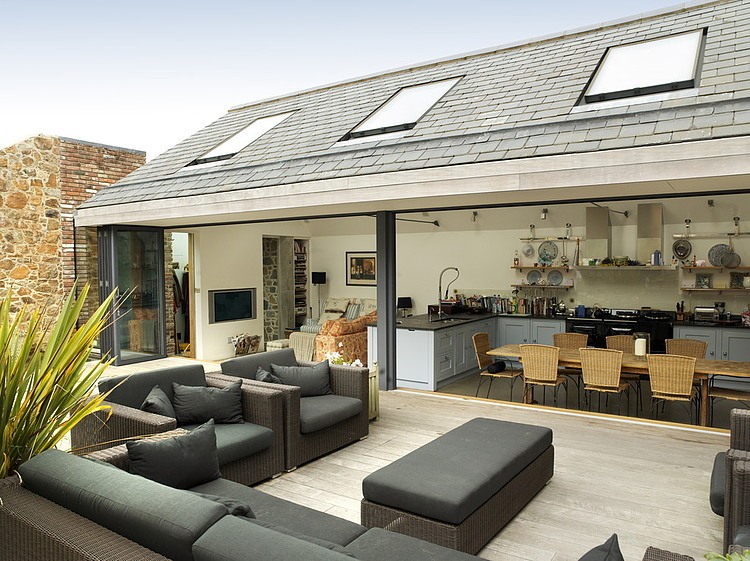 Maison Frie au Four by CCD Architects