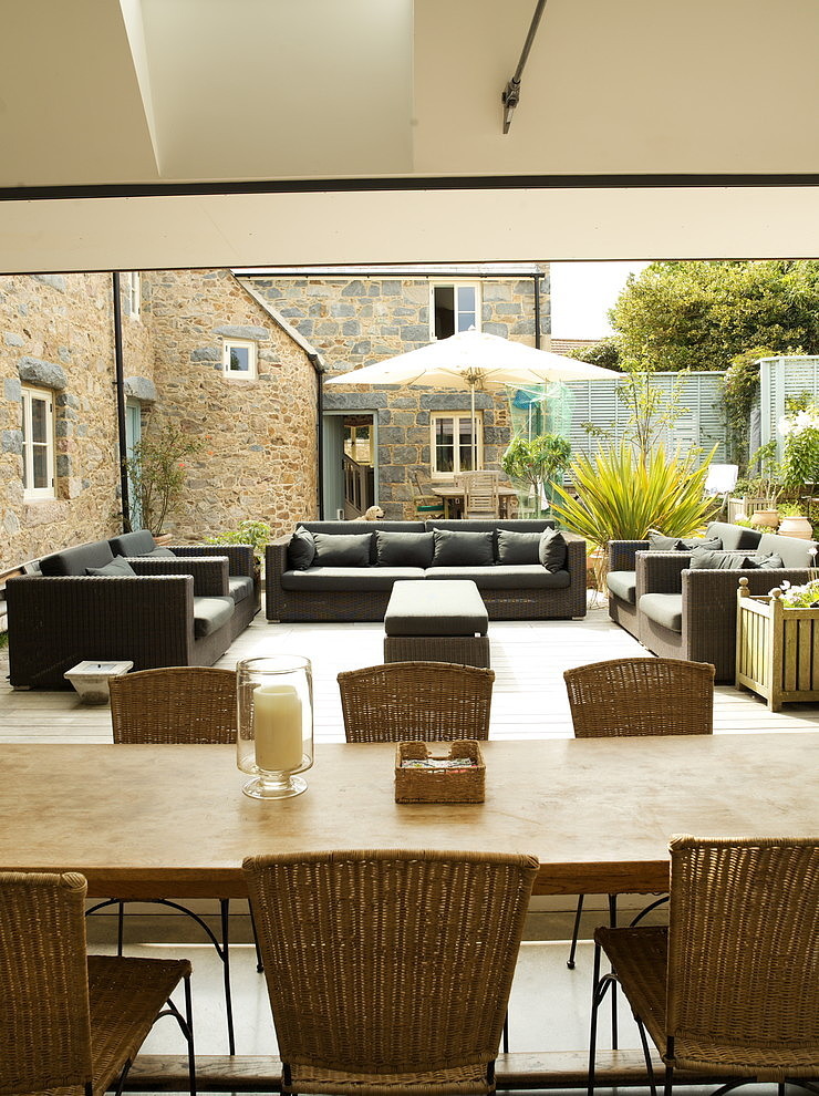 Maison Frie au Four by CCD Architects