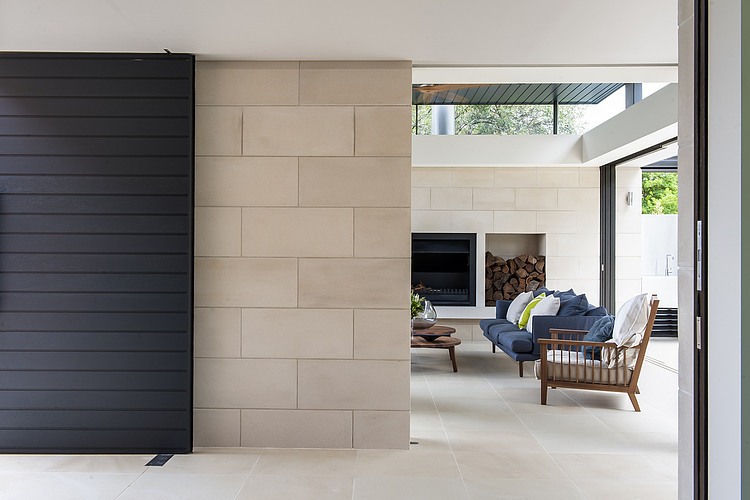 Mosman House by Tanner Kibble Denton Architects