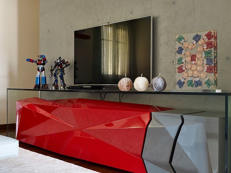 Leanna Apartment by Vick Vanlian Architecture and Design