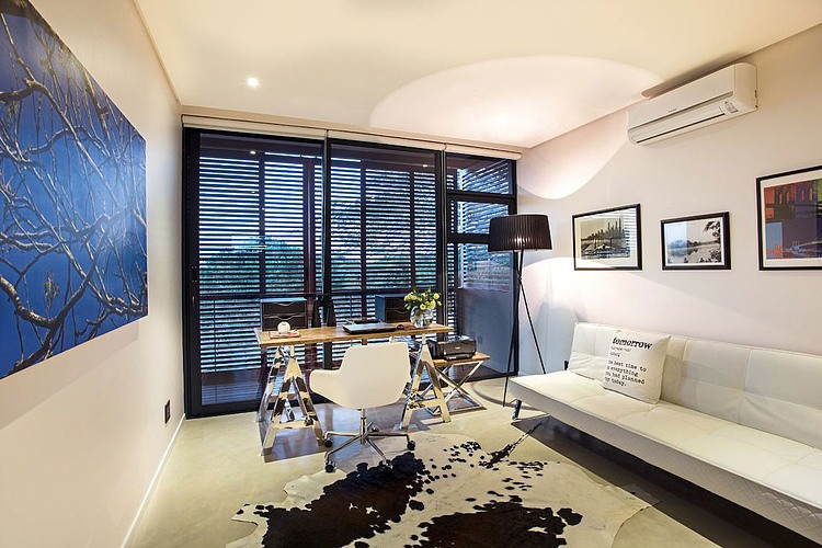 Aloe Ridge House by Metropole Architects