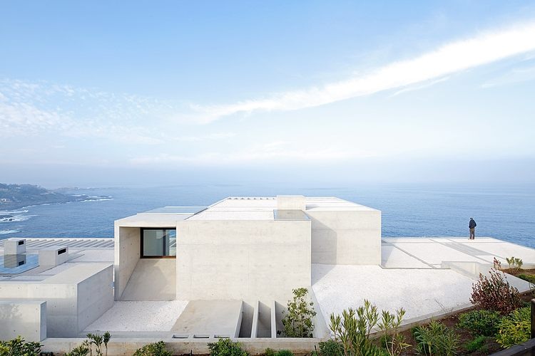 Mo House by Gonzalo Mardones Arquitecto