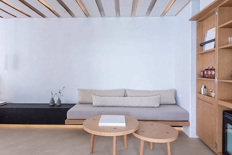 Bill & Coo by K-Studio