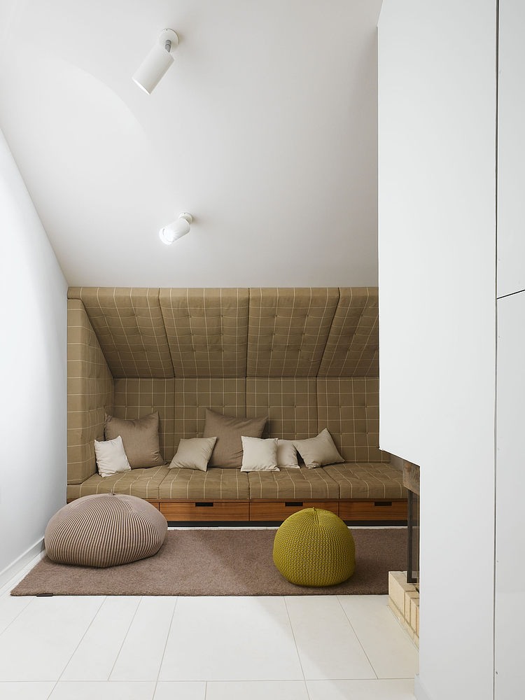 Apartment Sch by Ippolito Fleitz Group