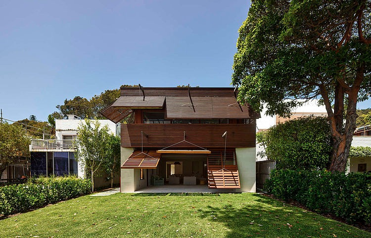 Pittwater House by Andrew Burges Architects