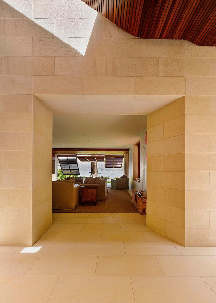 Pittwater House by Andrew Burges Architects