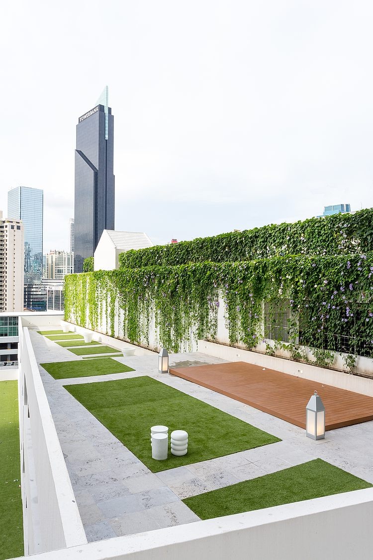 Yoo Panama by Philippe Starck