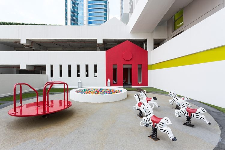 Yoo Panama by Philippe Starck