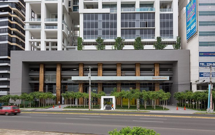 Yoo Panama by Philippe Starck