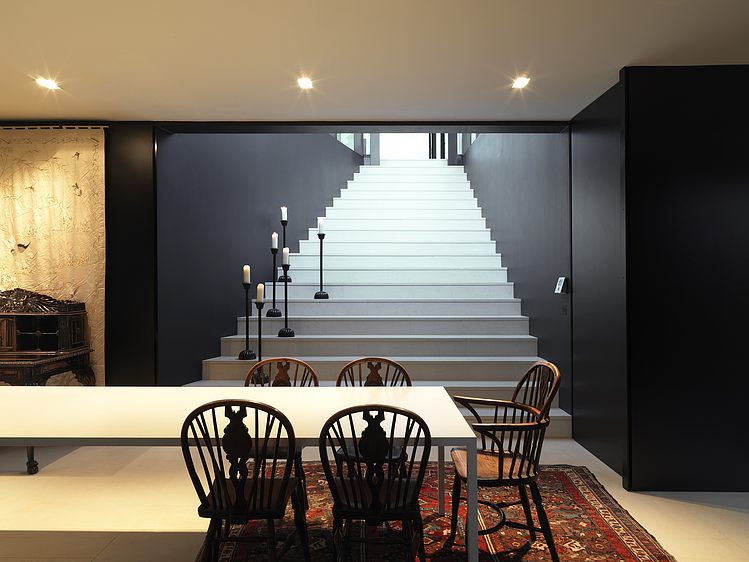 Chilterns Villa by Lazzarini Pickering Architetti