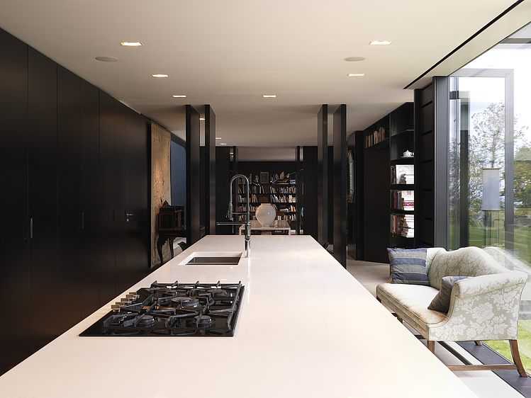 Chilterns Villa by Lazzarini Pickering Architetti