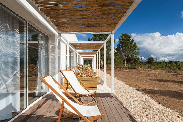 Pé no Monte by [i]da Arquitectos