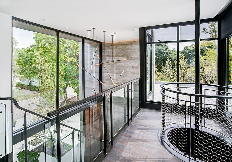 Modern Riverfront Residence by dSPACE Studio