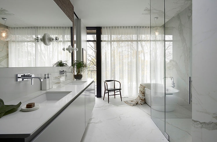 Modern Riverfront Residence by dSPACE Studio