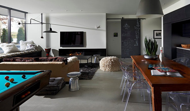 Modern Riverfront Residence by dSPACE Studio