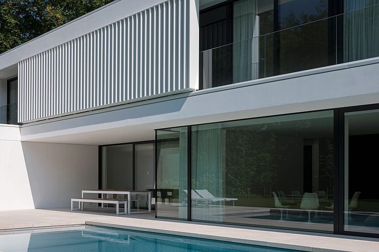 HS Residence by Cubyc Architects