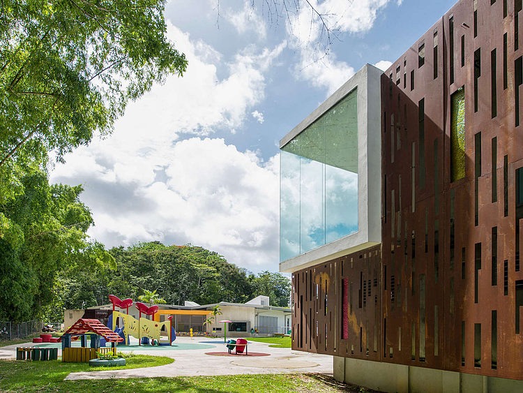 GELM Annex by Diaz Paunetto Arquitectos