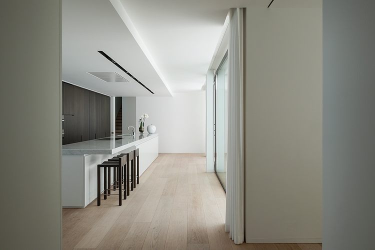 HS Residence by Cubyc Architects