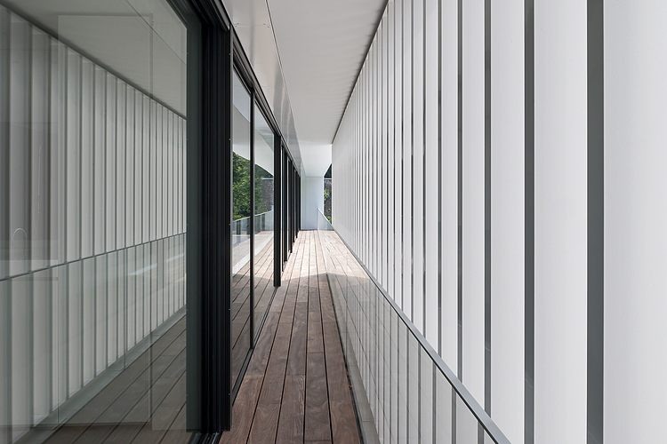 HS Residence by Cubyc Architects