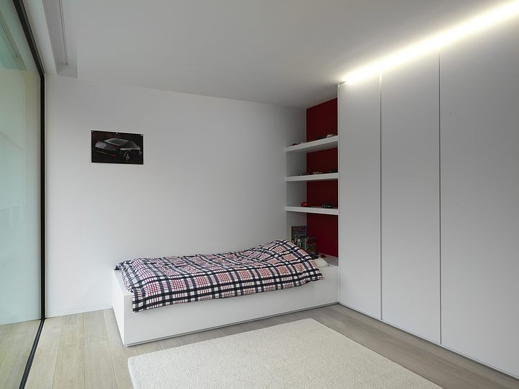 HS Residence by Cubyc Architects